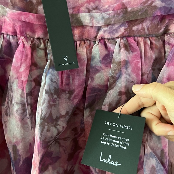 NWT Lulus women’s maxi organza dress gown. Size medium - Picture 5 of 6